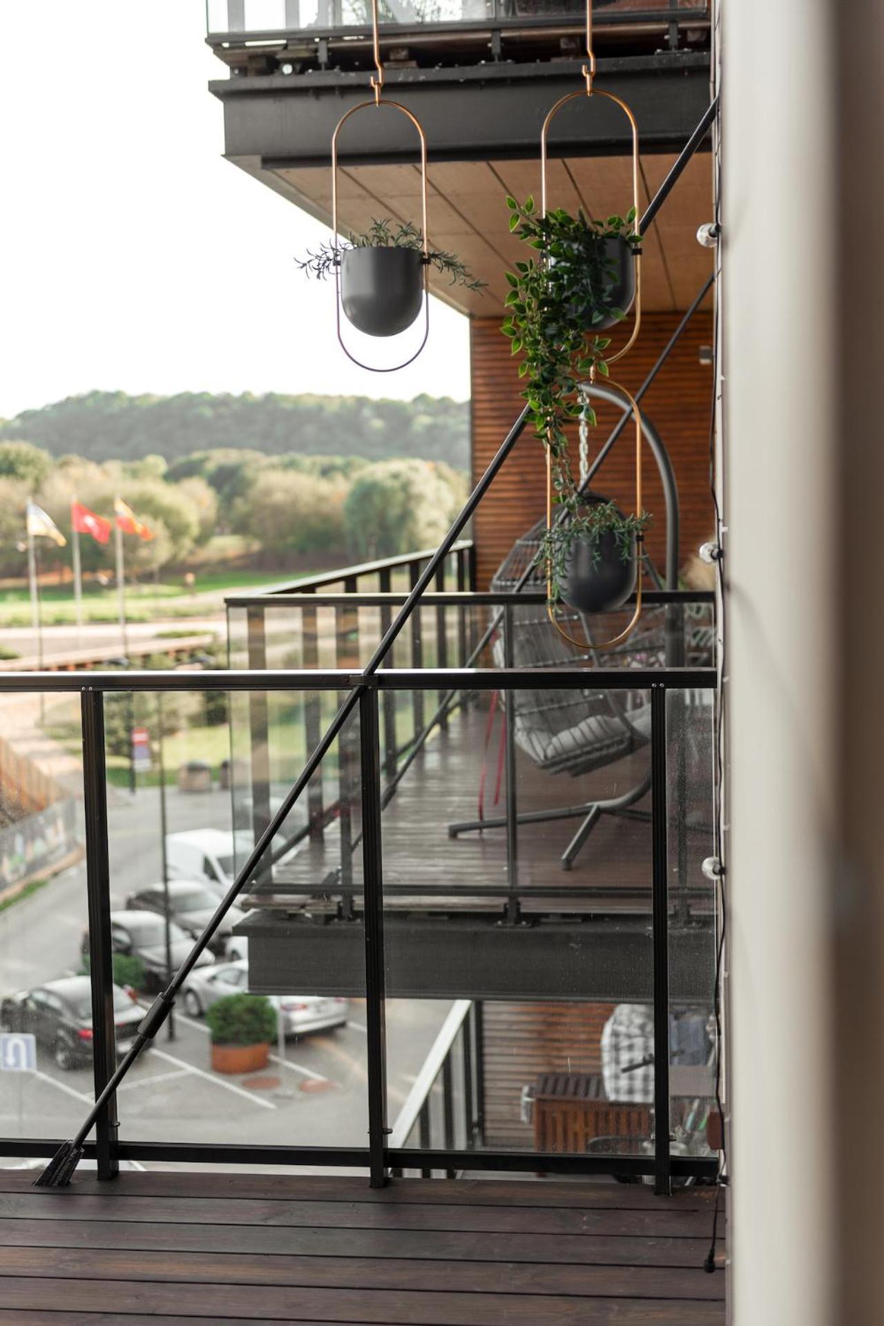 Bright Kaunas Apartment With Castle View Luaran gambar